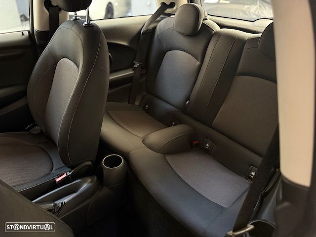 MINI 3 Portas One Auto - 14