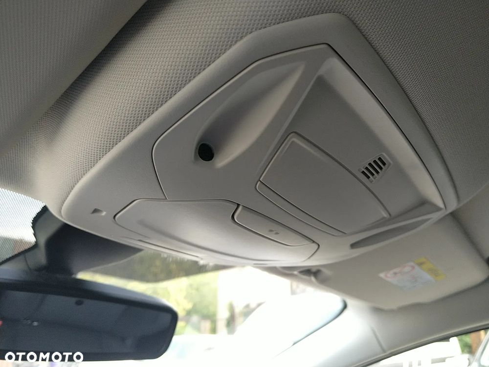 Ford Focus 1.0 EcoBoost Titanium - 27