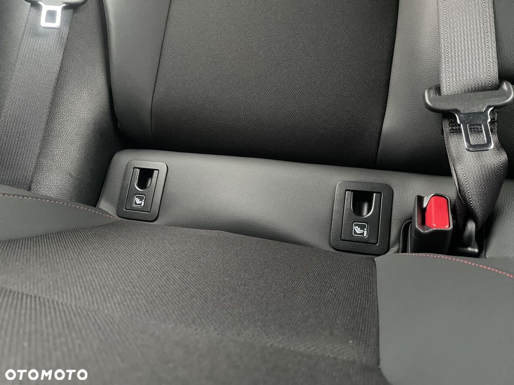 Toyota Corolla 2.0 Hybrid GR Sport Dynamic - 26