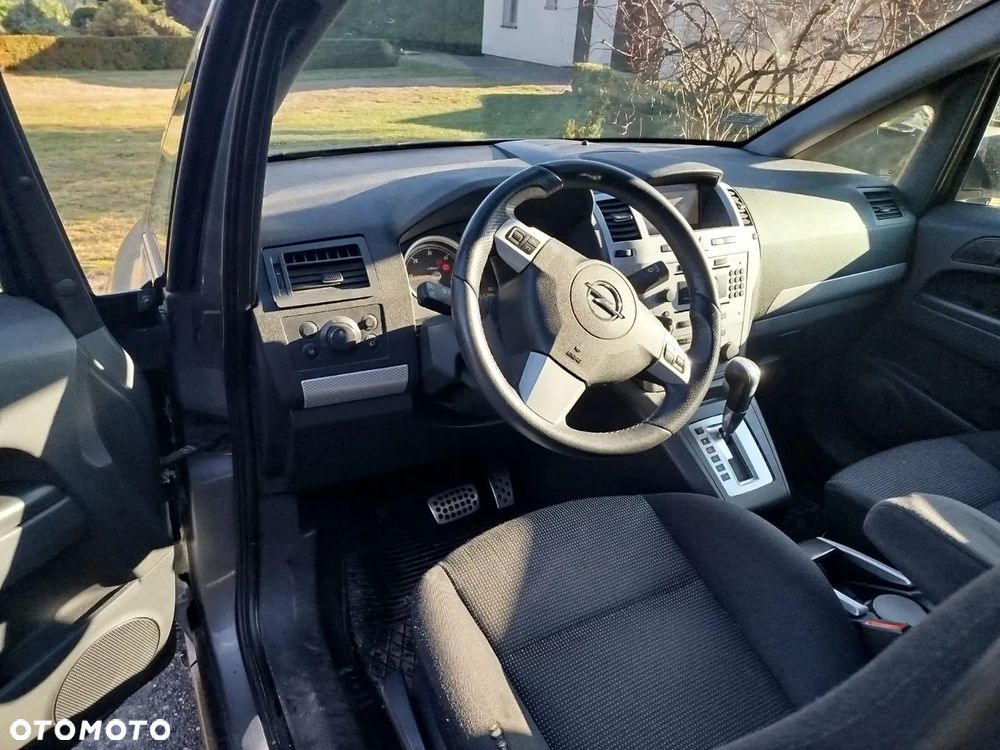 Opel Zafira 1.9 CDTI Automatik Cosmo - 8