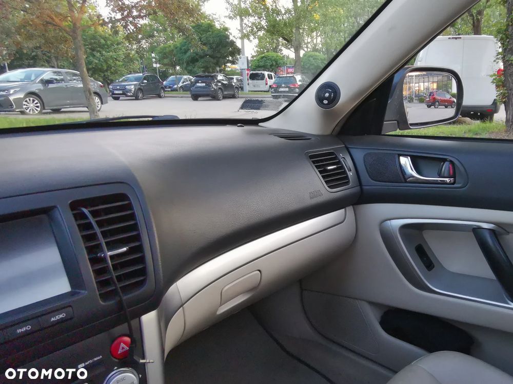 Subaru Legacy 3.0RE NAV/NSE - 21