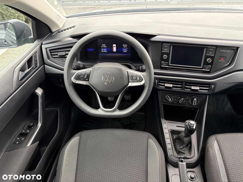 Volkswagen Polo 1.0 MPI Life - 12