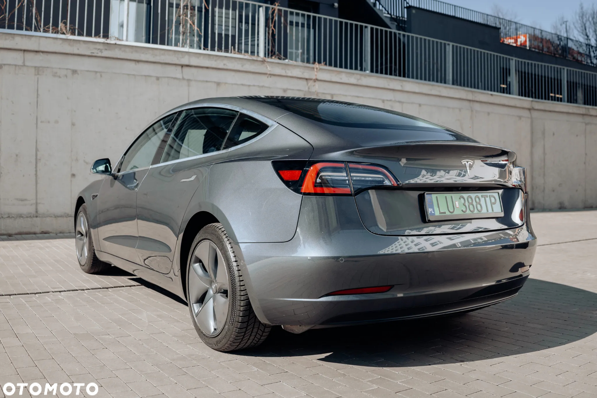 Tesla Model 3 Standard Reichweite Plus Hinterradantrieb - 6