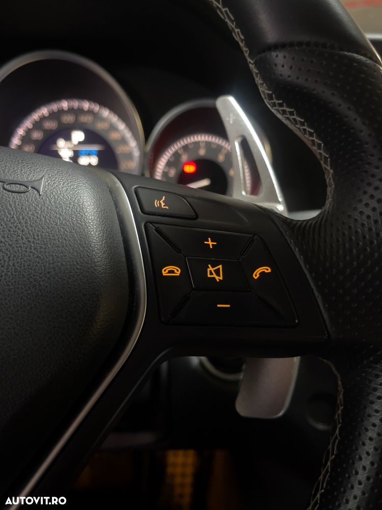 Mercedes-Benz C 250 CGI BlueEFFICIENCY - 14