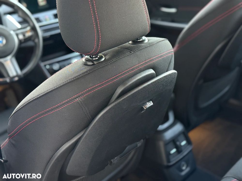 BMW Seria 2 218d - 11
