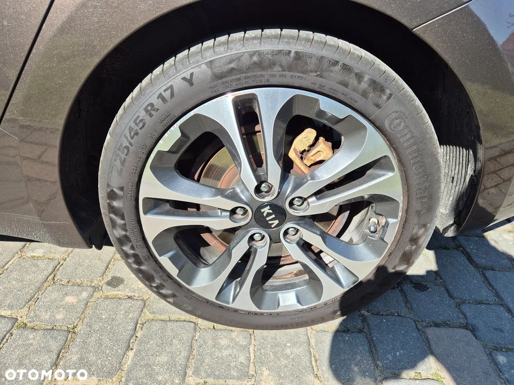 Kia Ceed 1.6 GDI L DCT - 24