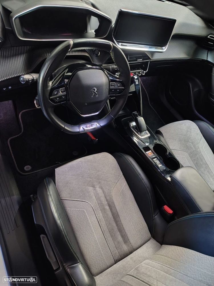 Peugeot 2008 - 30