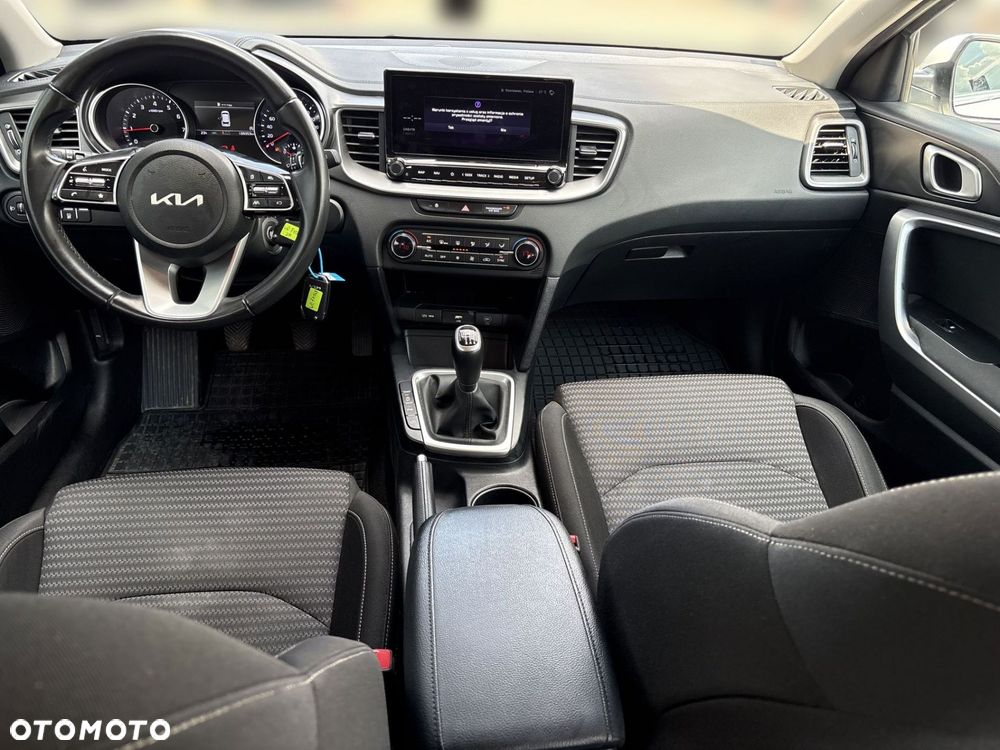 Kia Ceed - 19