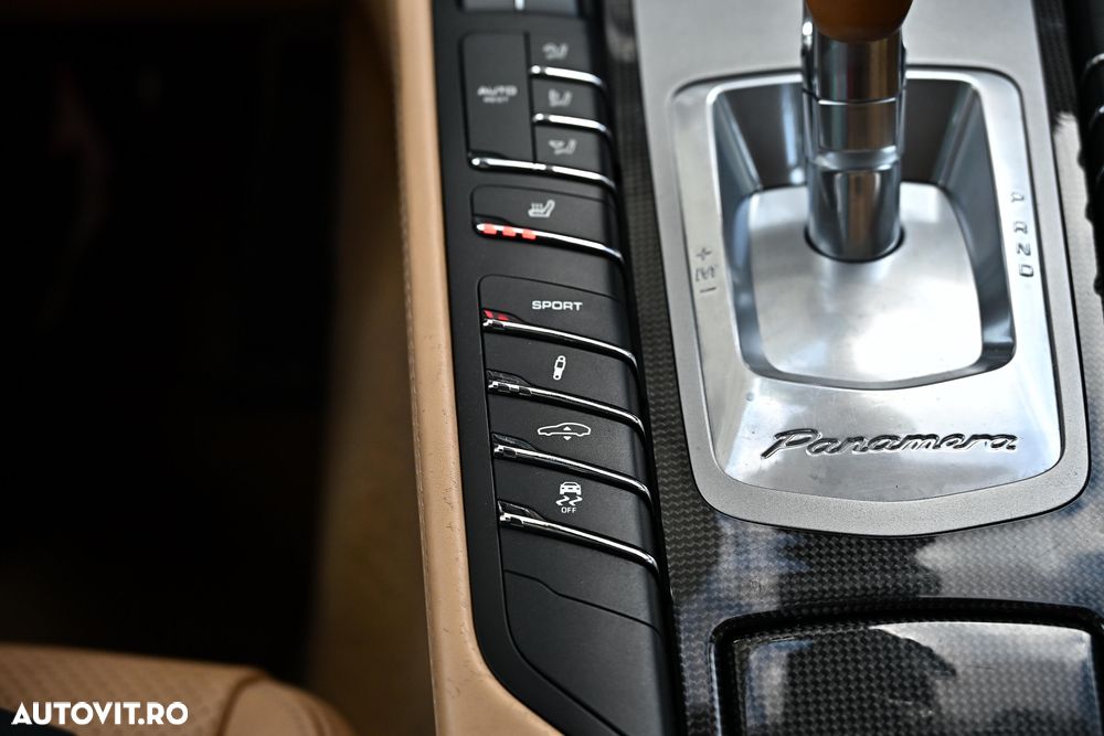 Porsche Panamera S Hybrid - 22