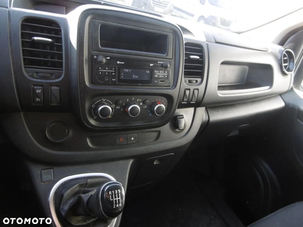Renault Trafic - 10
