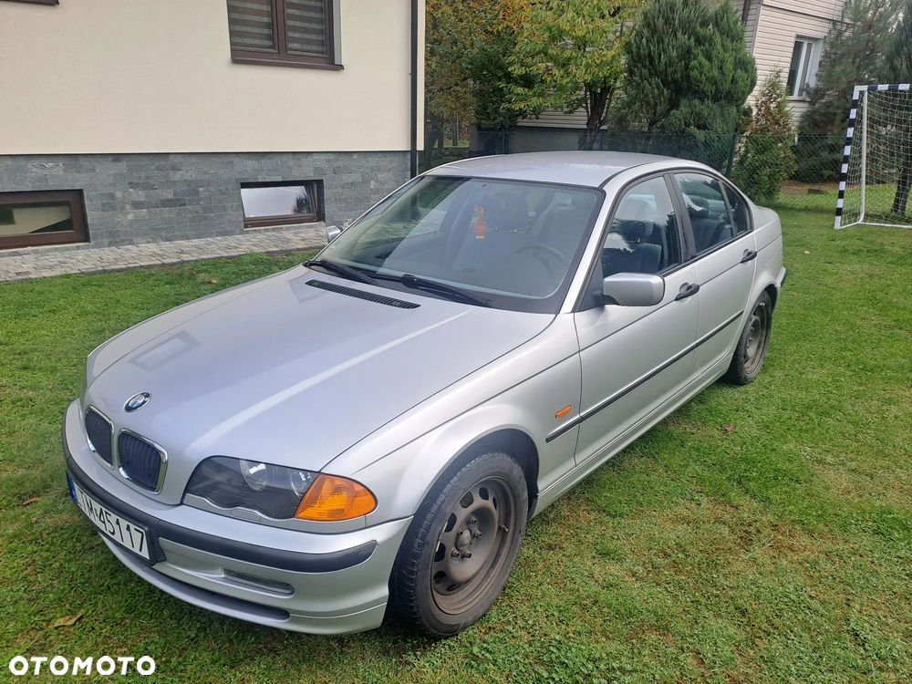 BMW Seria 3 318i - 2