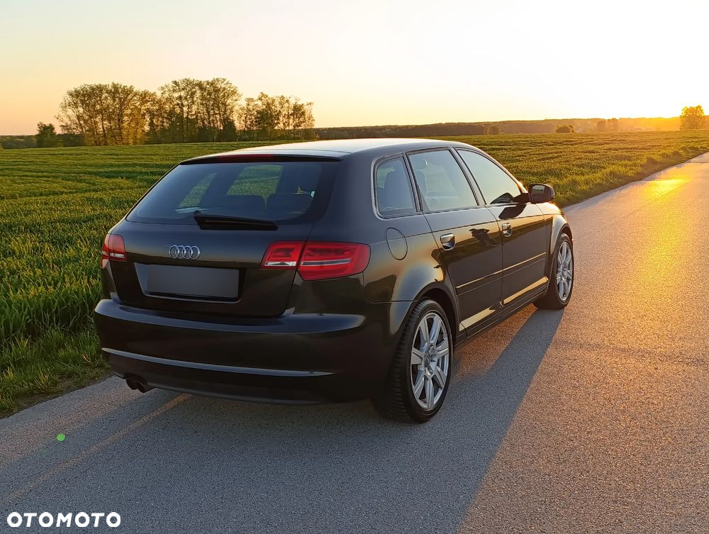 Audi A3 2.0 TDI Sportback DPF quattro Attraction - 16