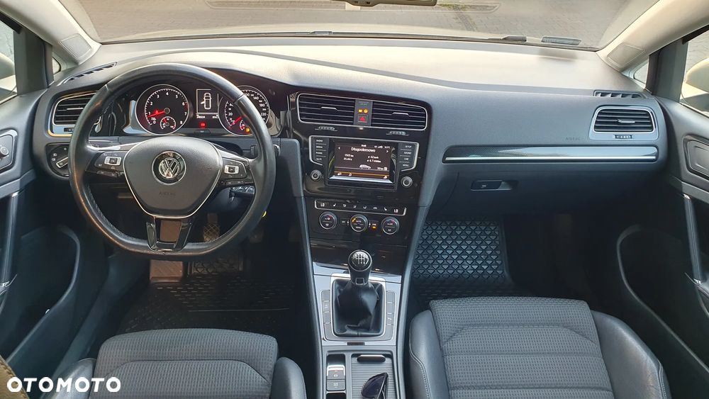 Volkswagen Golf 1.4 TSI BMT Highline - 11