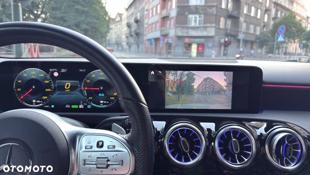 Mercedes-Benz Klasa A 250 e PHEV AMG Line 8G-DCT - 19