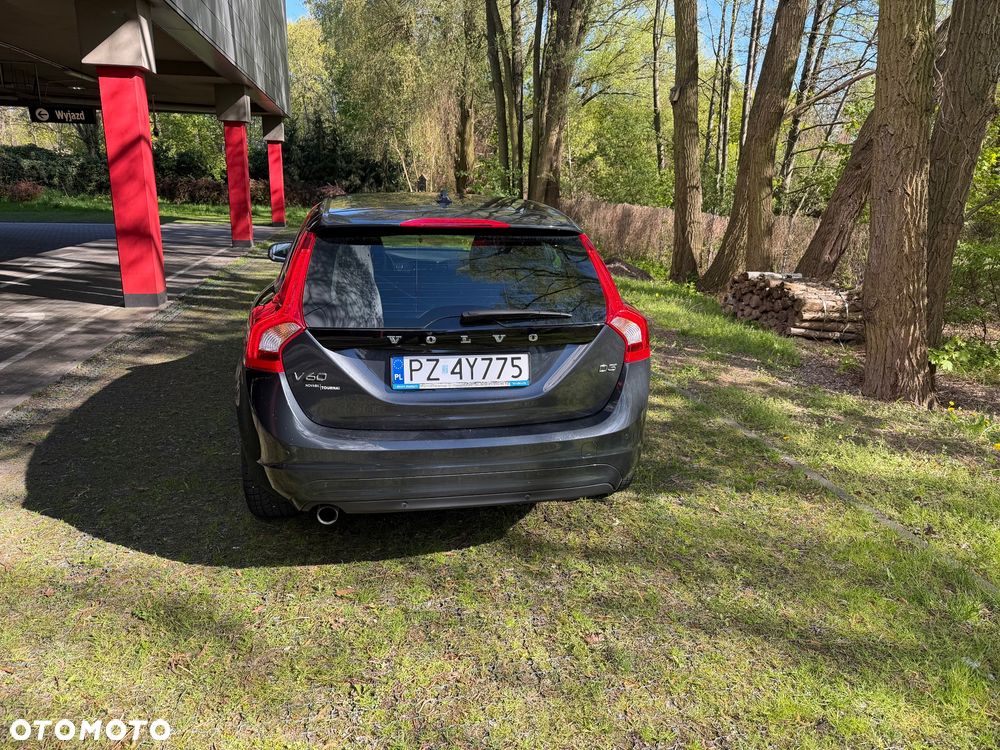 Volvo V60 D3 Drive-E Dynamic Edition (Momentum) - 17
