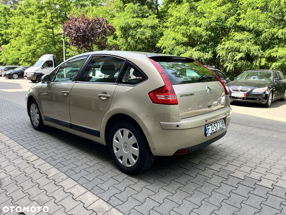 Citroën C4 1.6 16V Magic - 3