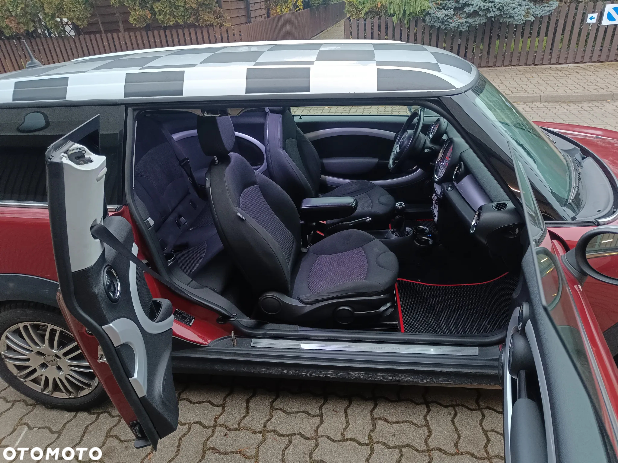 MINI Clubman Cooper D - 14