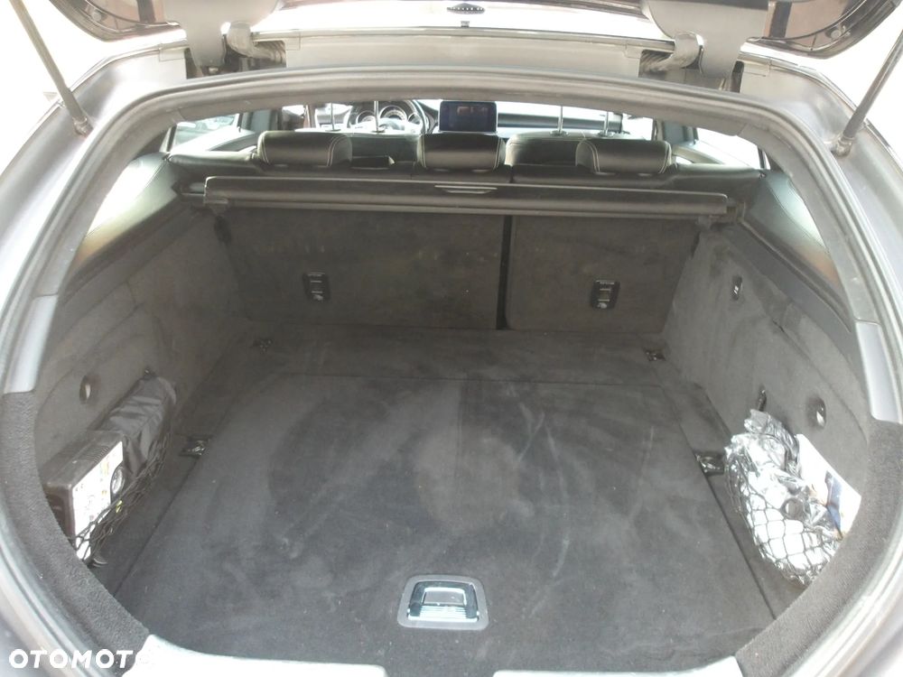 Mercedes-Benz CLS - 23