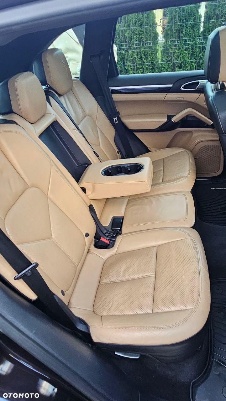 Porsche Cayenne Standard - 10