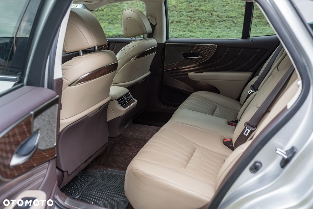 Lexus LS - 29