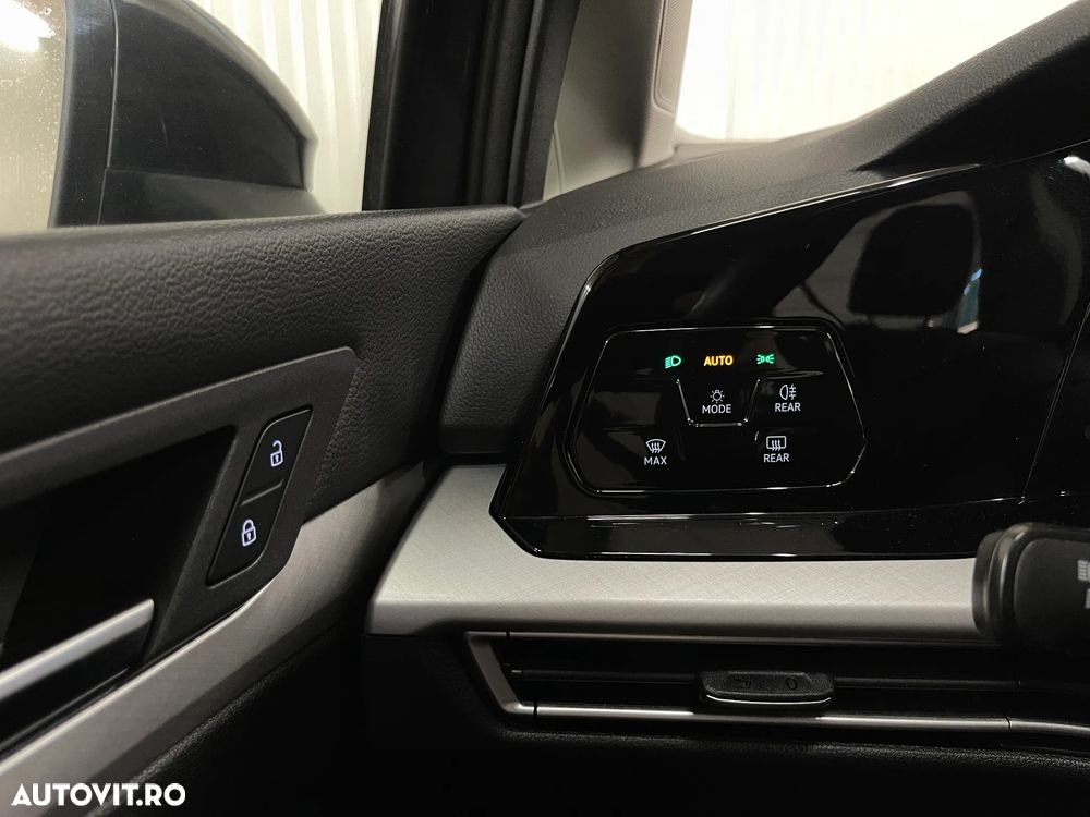 Volkswagen Golf 1.5 TSI ACT Life - 22