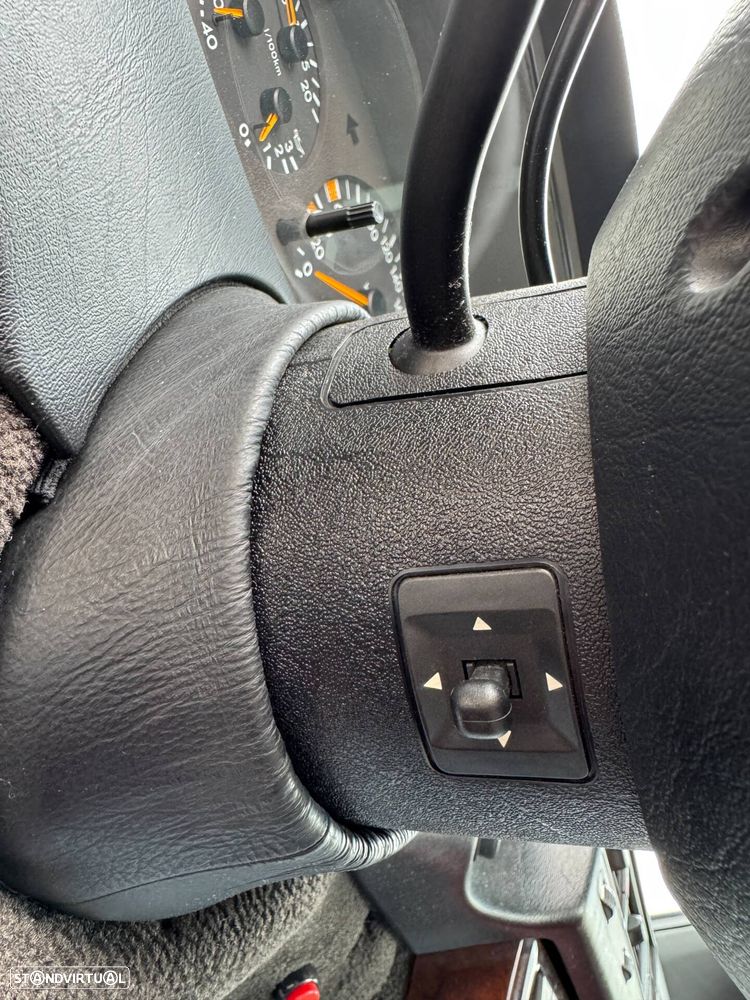 Mercedes-Benz SL 320 Standard - 29