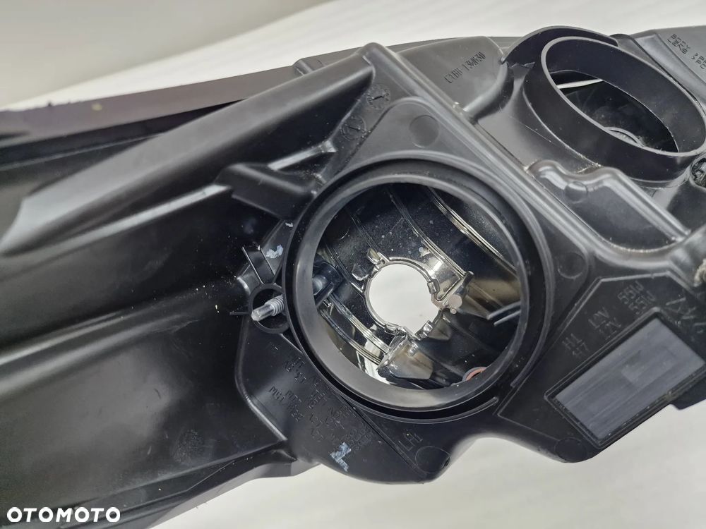 FORD FIESTA MK7 LIFT 12- CZARNA LEWA LAMPA PRZEDNIA PRZÓD , NR C1BB-13W030-AE , NR AUKCJI LL402 - 13
