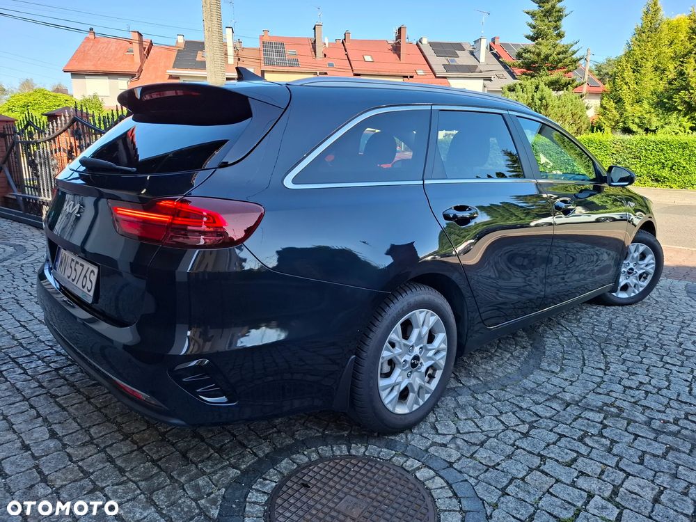 Kia Ceed 1.5 T-GDI M - 10