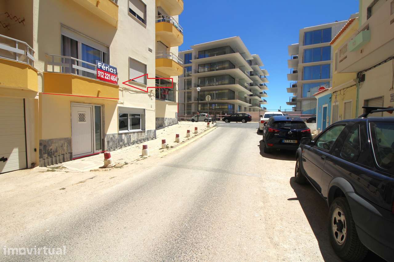 Armação de Pêra, T1 Renovado a 95 metros da praia dos pescadores - Grande imagem: 2/12