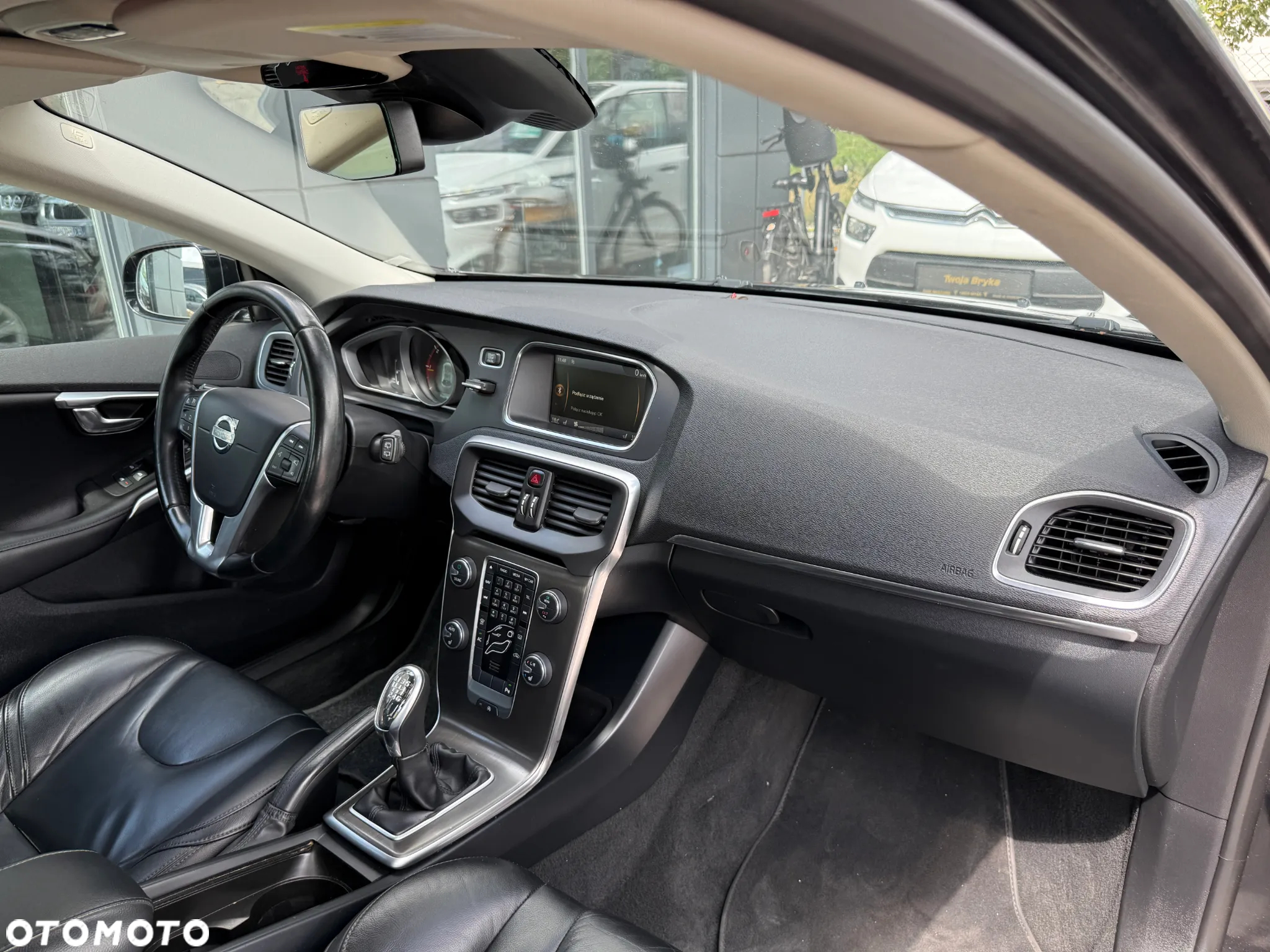 Volvo V40 D2 - 27