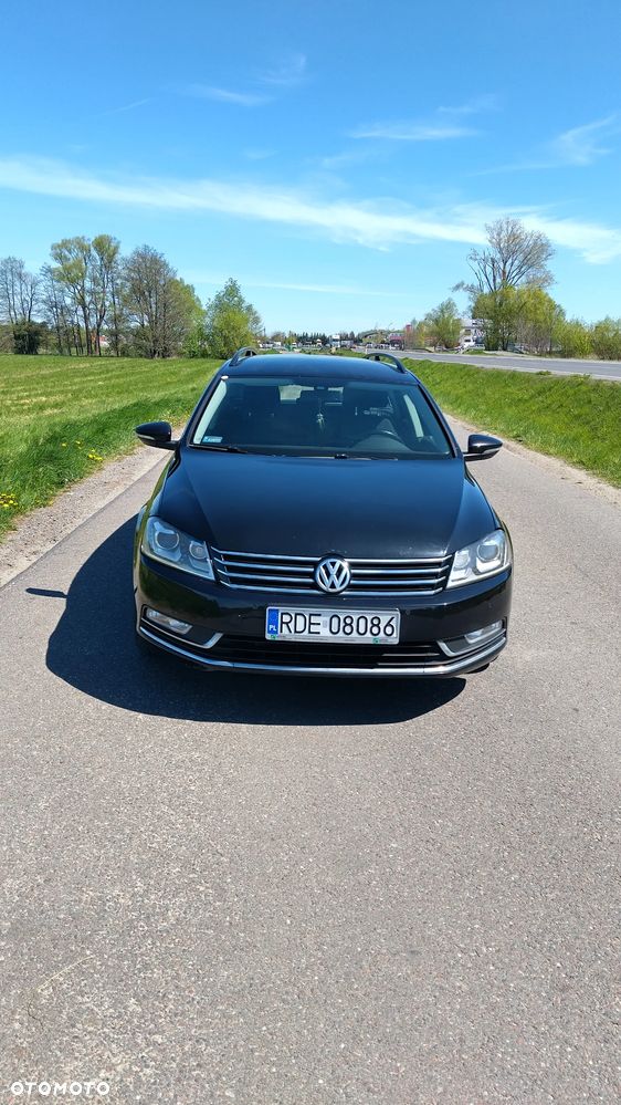 Volkswagen Passat 2.0 TDI Comfortline - 8