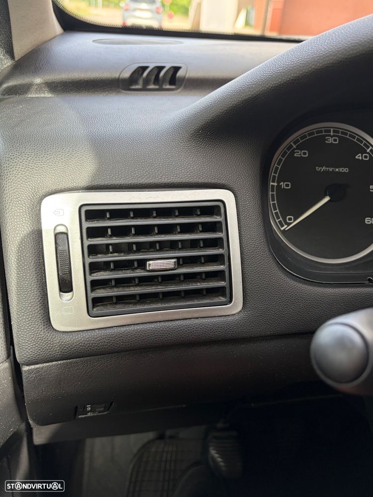 Peugeot 307 1.6 HDi Navtech - 39