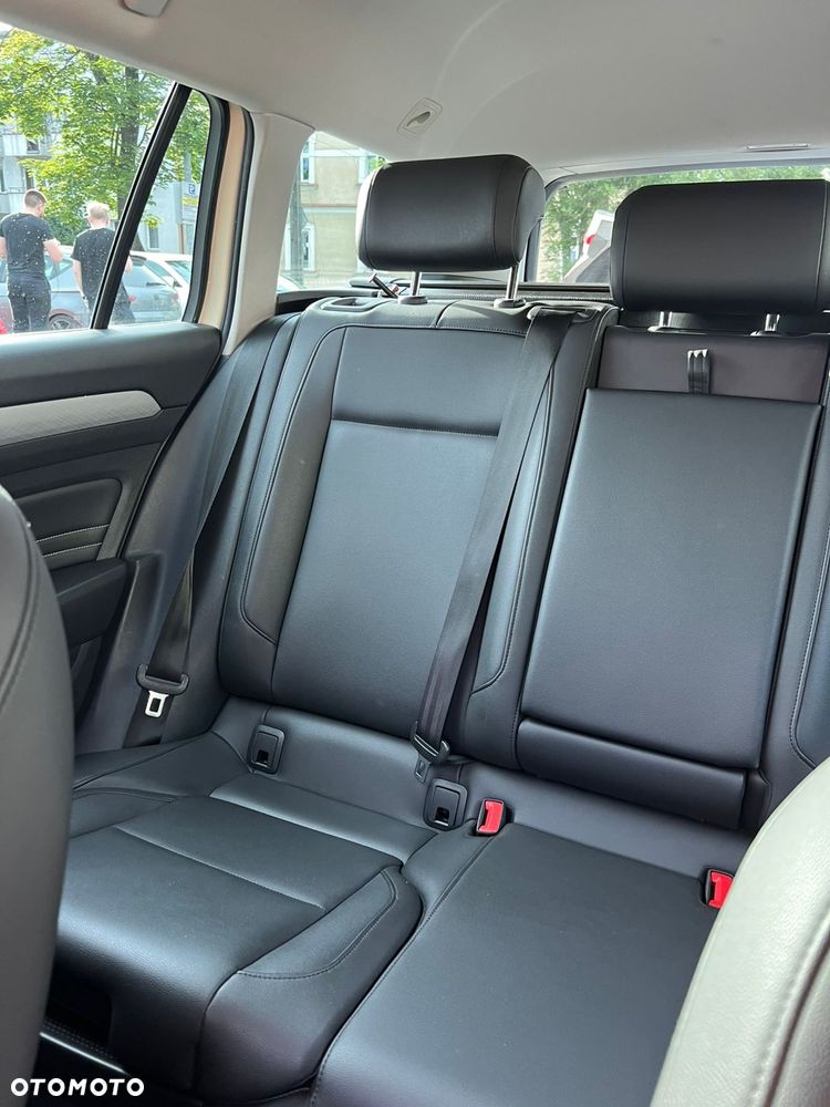 Volkswagen Passat 2.0 TDI EVO Business DSG - 17