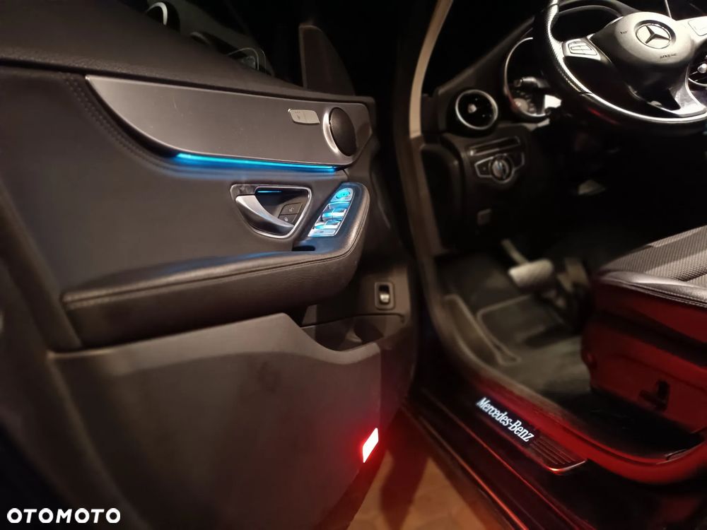 Mercedes-Benz Klasa C 180 7G-TRONIC Exclusive - 16