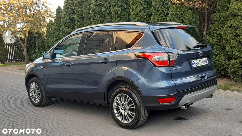 Ford Kuga 1.5 EcoBoost 2x4 Titanium - 6
