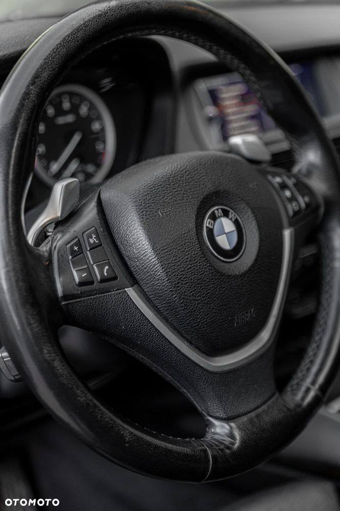 BMW X6 35i xDrive - 29