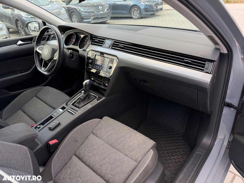 Volkswagen Passat 2.0 TDI DSG Comfortline - 8