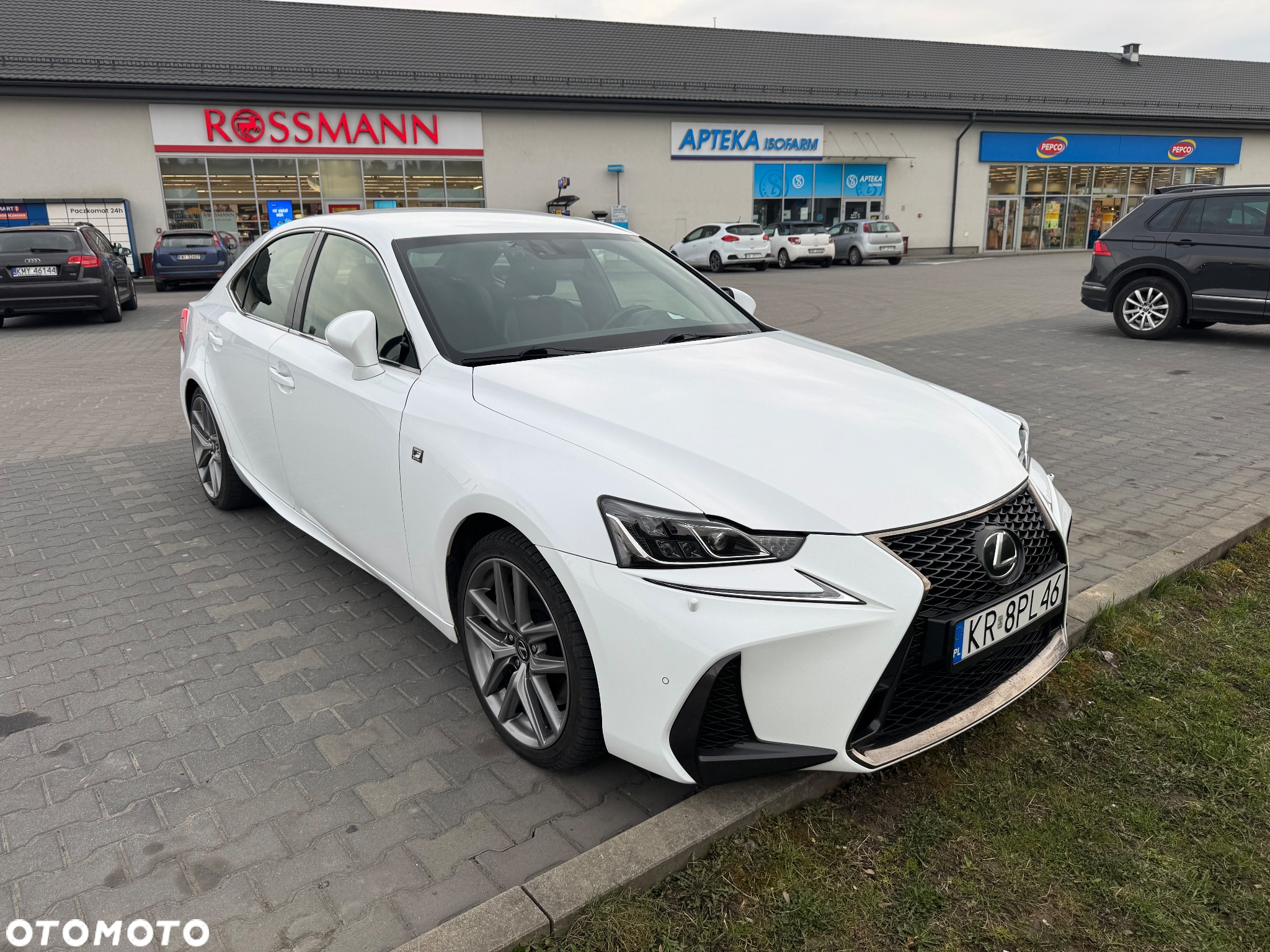 Lexus IS 200t / 300 F Sport - 2