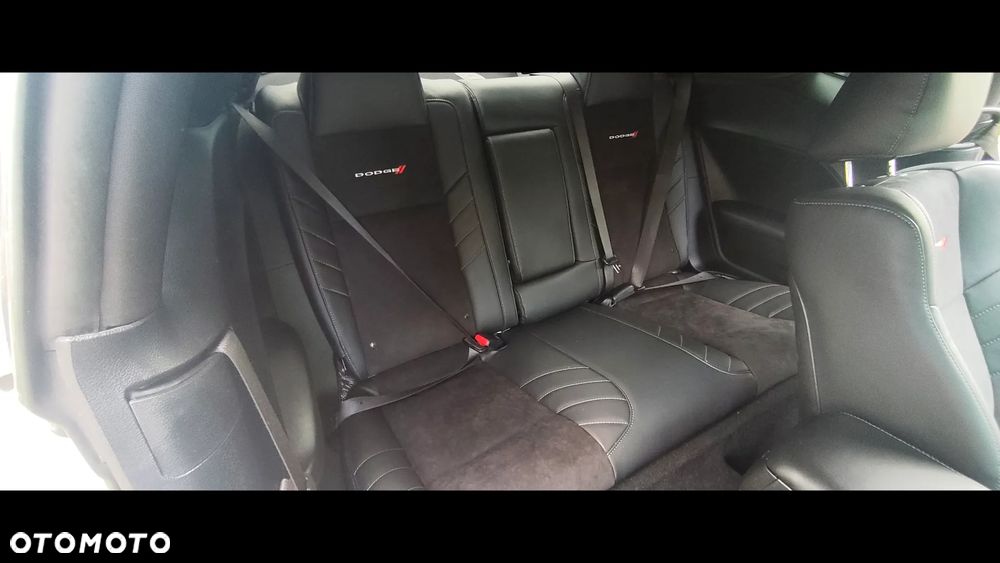 Dodge Challenger 5.7 R/T - 25