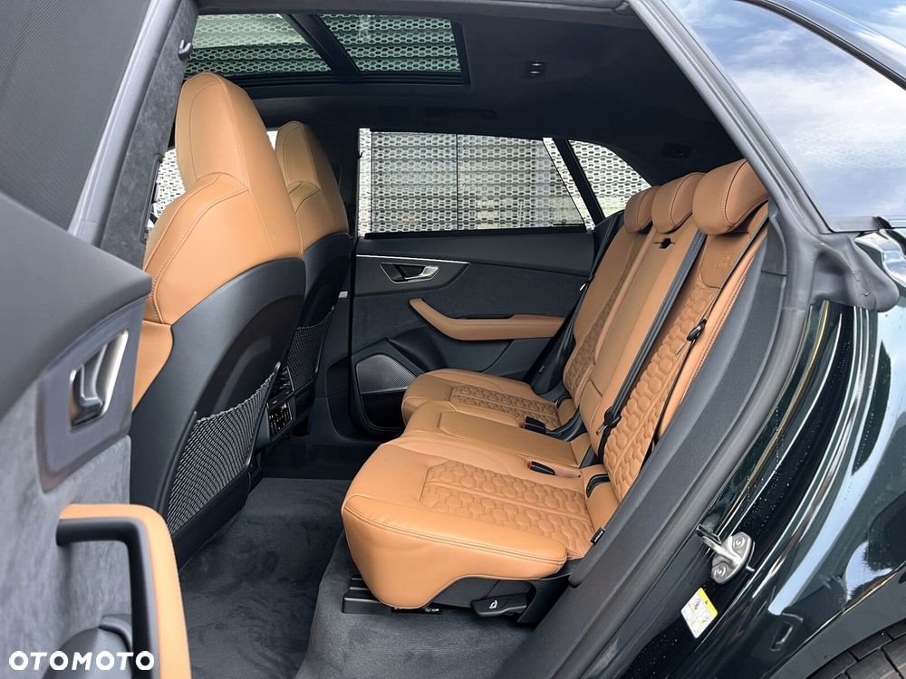 Audi RS Q8 - 21