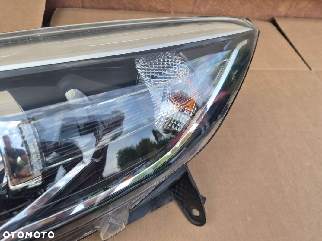 LAMPA PRZEDNIA RENAULT CAPTUR I ORYGINAŁ - 5