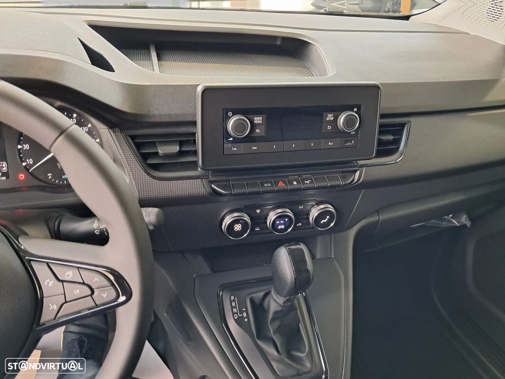 Nissan e-Townstar - 7