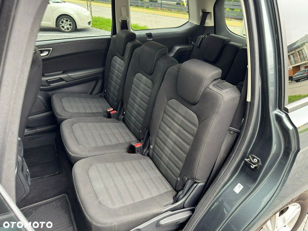Ford Galaxy - 21