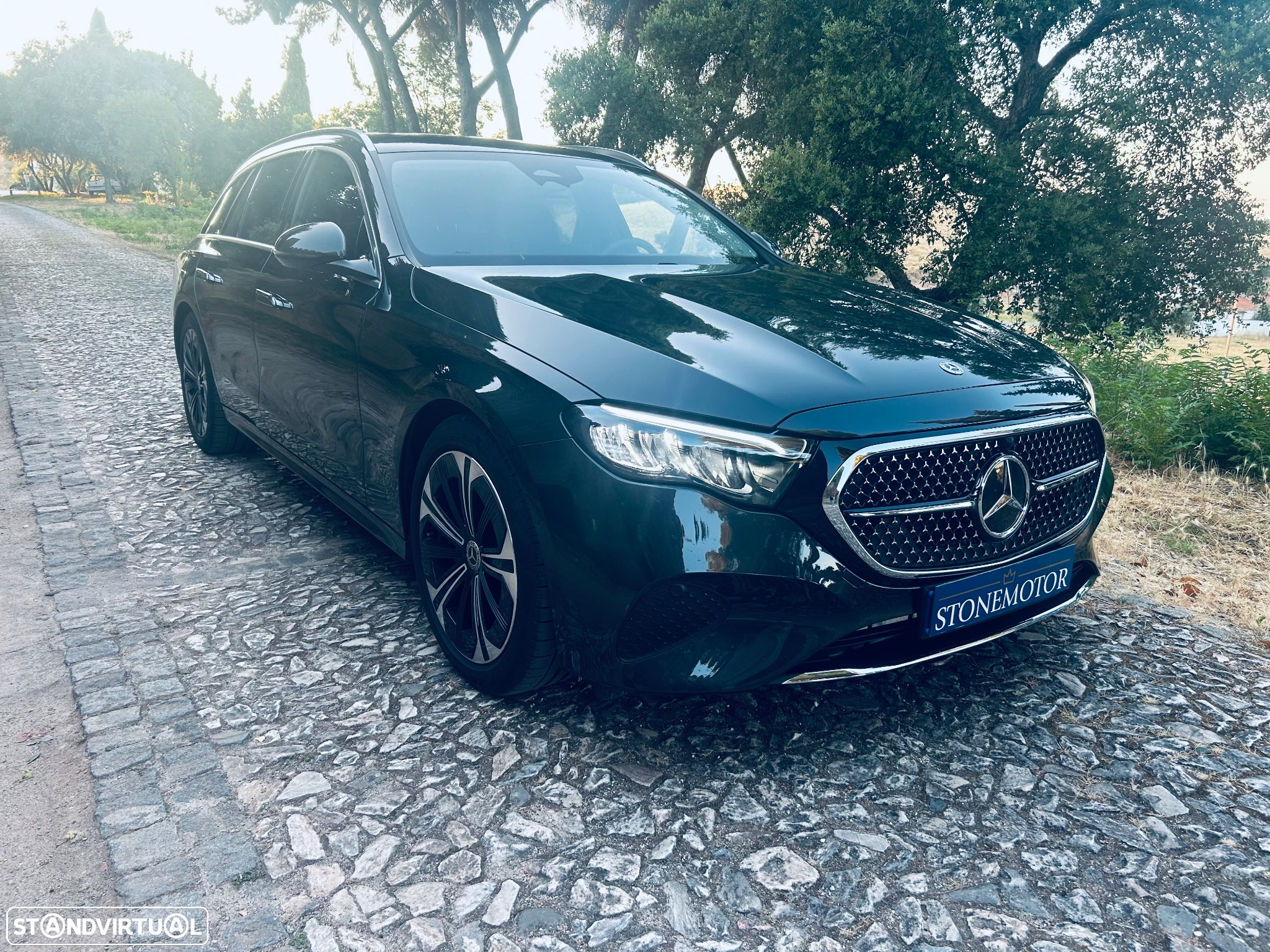 Mercedes-Benz E 300 e Avantgarde - 3