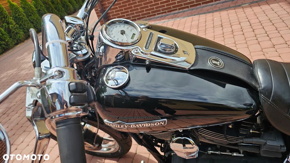 Harley-Davidson Dyna Super Glide - 8