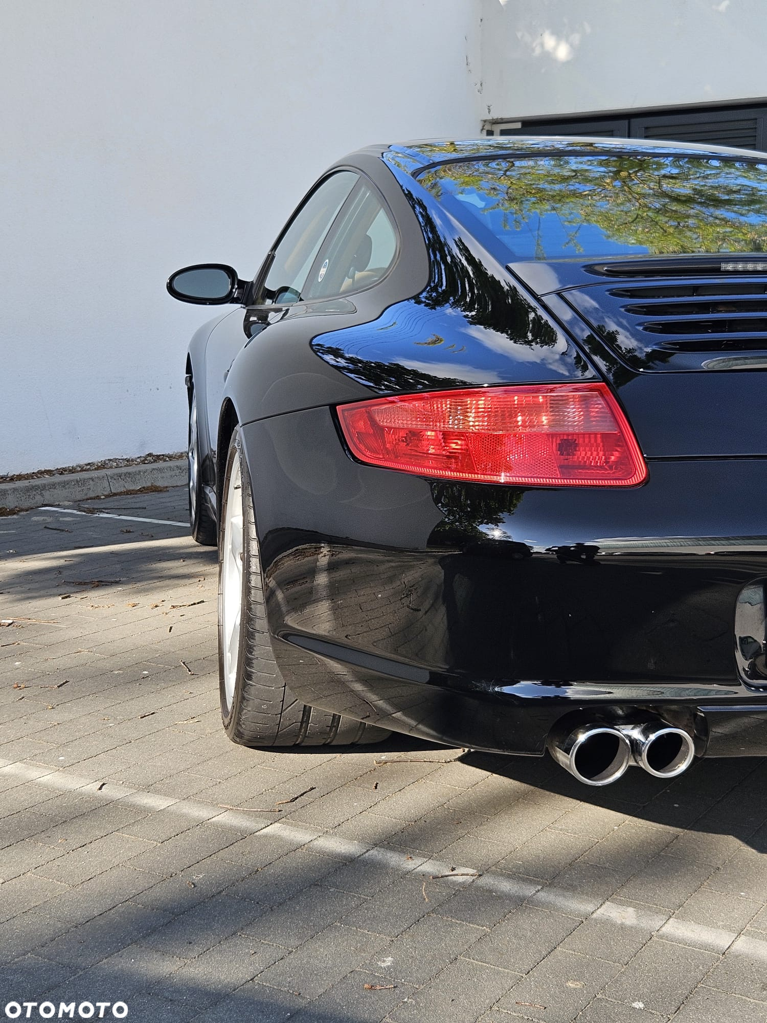 Porsche 911 Carrera 4S - 12
