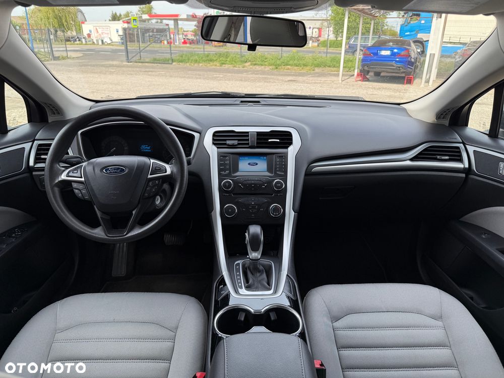 Ford Fusion - 13