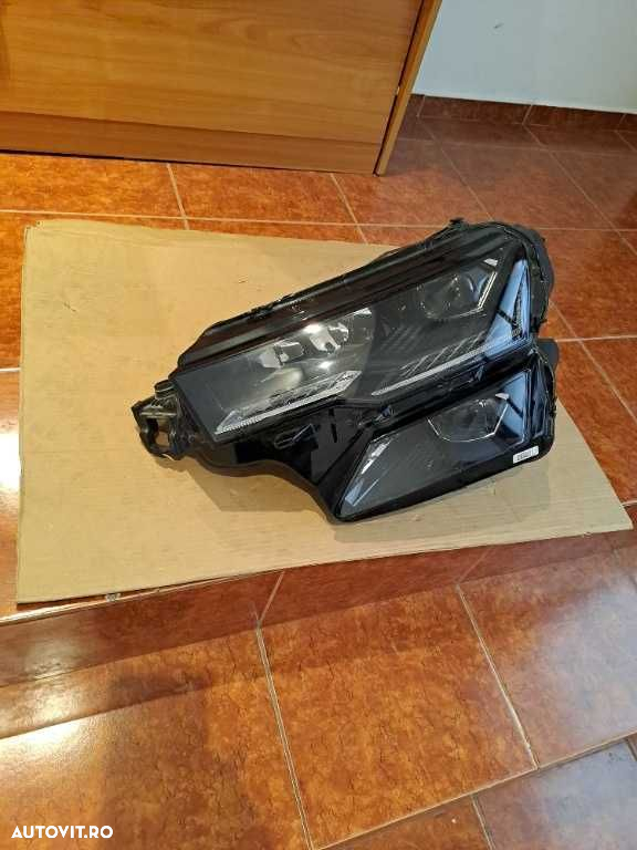 Far stanga Skoda Karoq Facelift full led an 2022-2024 original