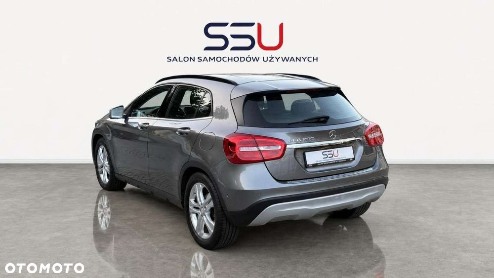 Mercedes-Benz GLA 200 Style - 14