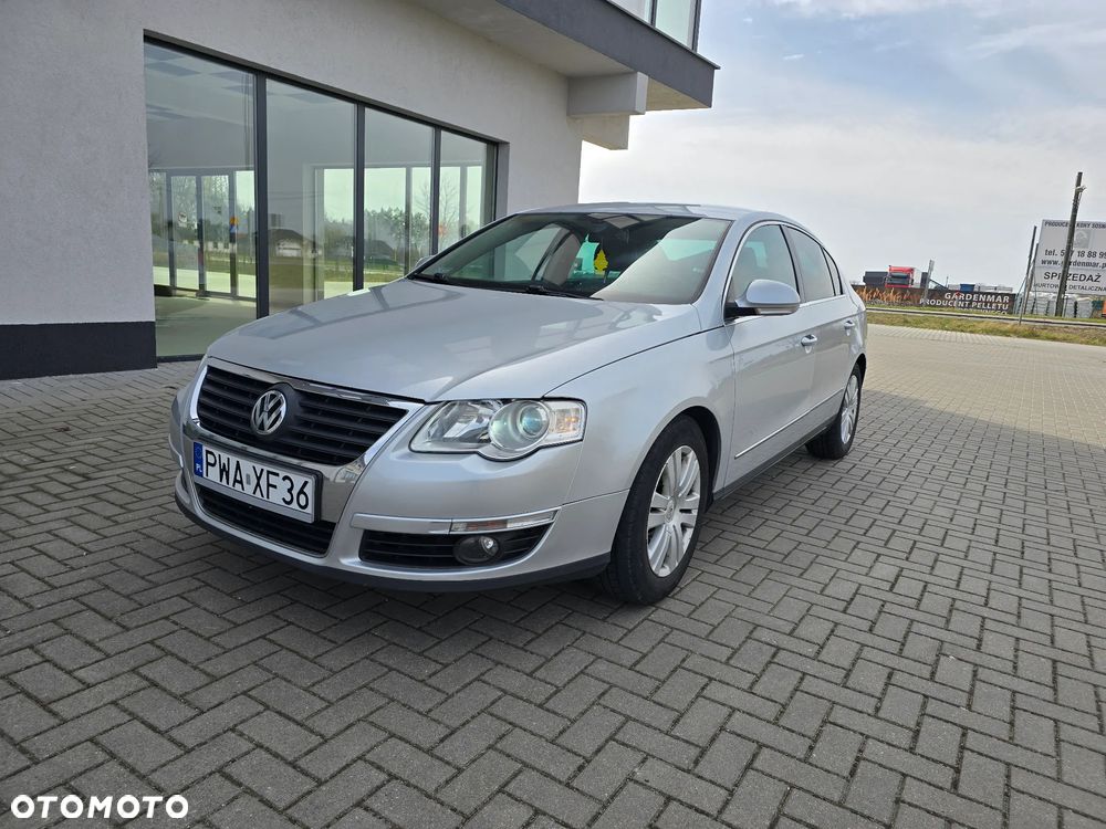 Volkswagen Passat 2.0 TDI Highline - 13